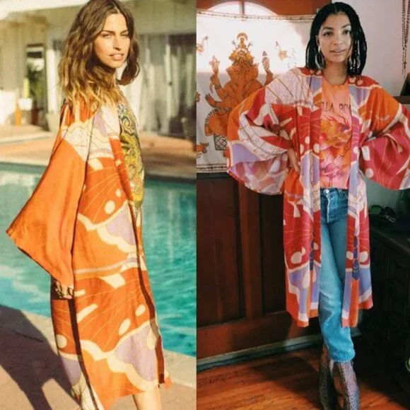 Novella Royale - The Georgia Robe in Red Butterfly Size Small - Picture 2 of 16